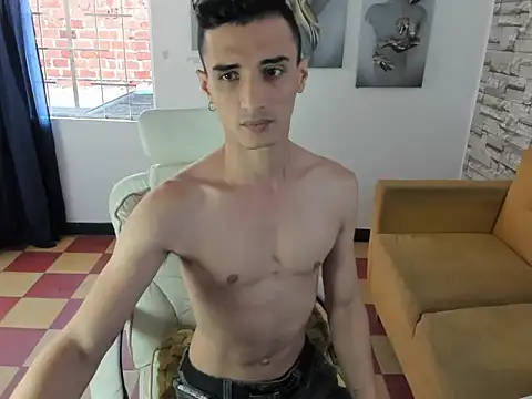 Snapshot of felipe_colinss chatting on February 2026 12:17:01 PM felipe colinss online show from February 2026 12:17:01 PM