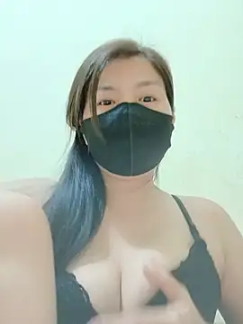 Snapshot of Lyly-68688 chatting on May 2026 10:36:01 AM Lyly-68688 online show from May 2026 10:36:01 AM