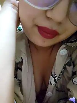 Sexy-Mouna online show from April 2026 01:28:02 AM