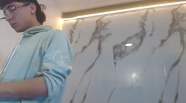 XanderGrey8 online show from April 2026 07:30:02 PM