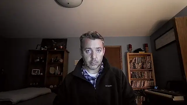 chrisw8140 online show from January 2026 04:49:02 AM