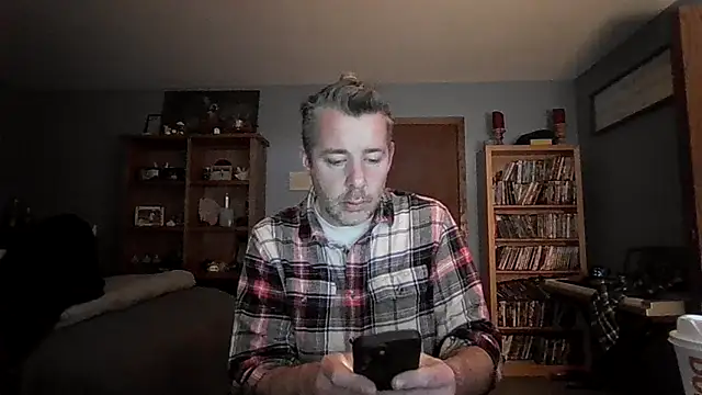 chrisw8140 online show from February 2026 11:39:01 PM