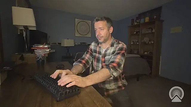 chrisw8140 online show from April 2026 05:24:02 AM