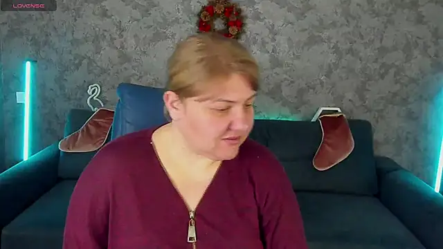 EmmaKanee online show from January 2026 08:19:01 AM