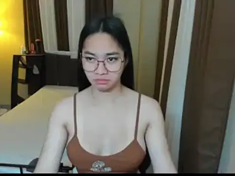 Snapshot of Asian_Bigcock_Marian chatting on April 2026 06:31:01 AM Asian Bigcock Marian online show from April 2026 06:31:01 AM