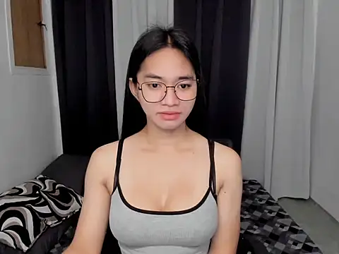 Snapshot of Asian_Bigcock_Marian chatting on May 2026 07:33:02 PM Asian Bigcock Marian online show from May 2026 07:33:02 PM