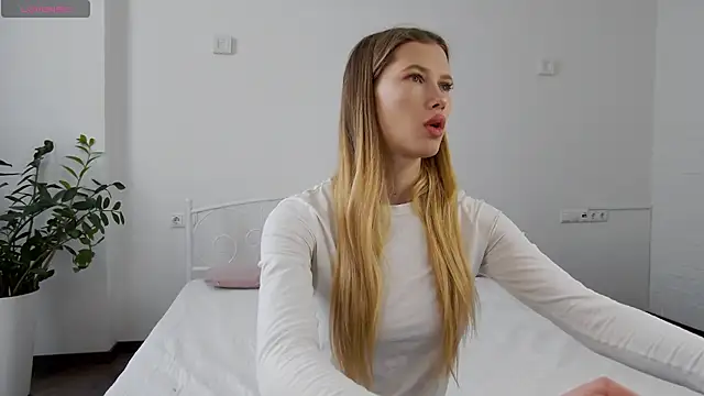 RachelWooods online show from January 2026 07:12:01 AM