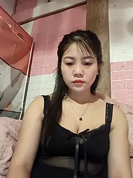 Ngocmai lazdy online show from March 2026 11:11:01 PM