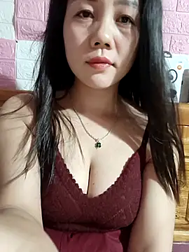 Snapshot of Ngocmai_lazdy chatting on June 2026 12:58:02 PM Ngocmai lazdy online show from June 2026 12:58:02 PM