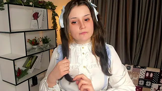 CloudedTouch online show from January 2026 06:28:02 AM