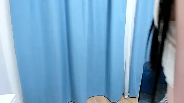 Snapshot of BessieBeahn chatting on March 2026 08:15:01 PM BessieBeahn online show from March 2026 08:15:01 PM