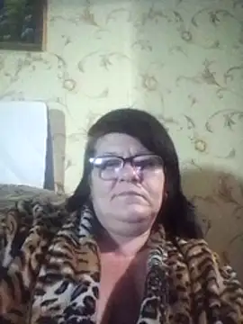 NysiOlsen online show from February 2026 06:04:01 PM