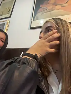 Paulinaa bella online show from April 2026 10:36:02 PM