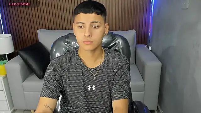 Liam9  online show from February 2026 12:33:01 PM