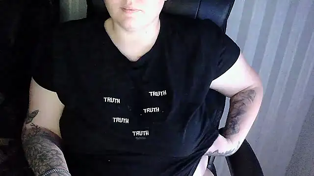 OskaAh online show from January 2026 03:11:02 AM