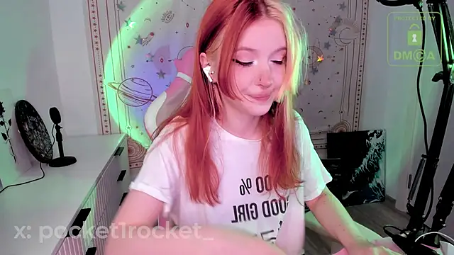Snapshot of _PocketRocket_ chatting on June 2026 12:44:01 AM PocketRocket online show from June 2026 12:44:01 AM