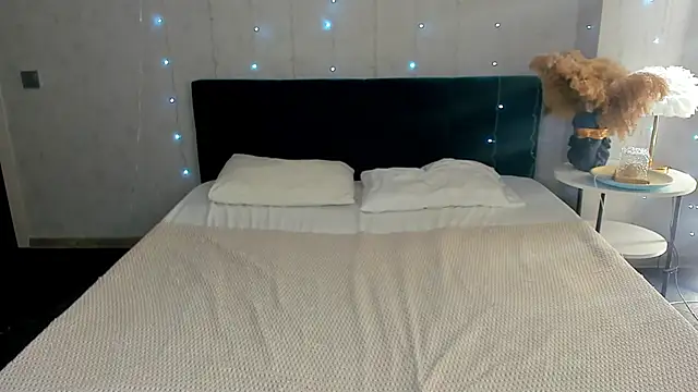 Mira Silk online show from February 2026 03:50:01 AM