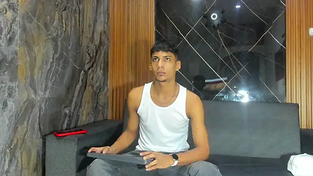 ALEX KEITH26 online show from January 2026 11:47:01 AM