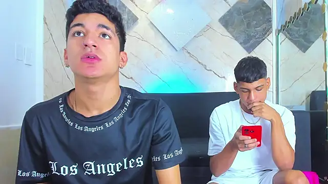 ALEX KEITH26 online show from February 2026 12:19:01 PM