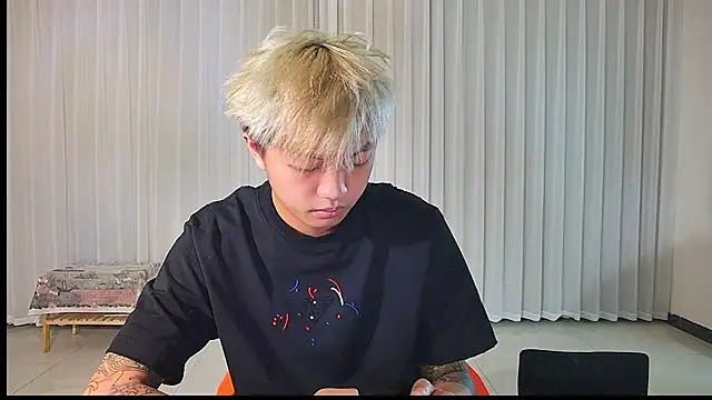 Chocolates-001 online show from April 2026 08:58:01 AM