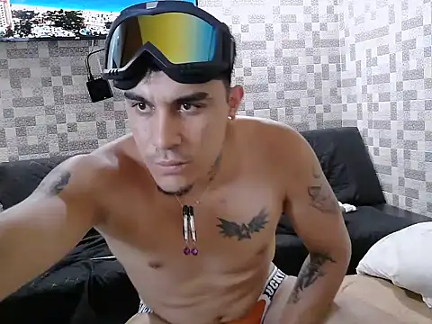 Gabosex18 online show from April 2026 07:17:02 PM