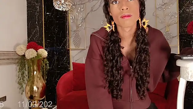 Swan Duchess online show from February 2026 01:05:01 PM