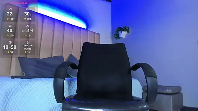 Snapshot of ian_diamond chatting on May 2026 09:35:02 PM ian diamond online show from May 2026 09:35:02 PM