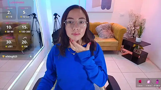 Snapshot of Veronica_miiller chatting on May 2026 07:33:01 PM Veronica miiller online show from May 2026 07:33:01 PM