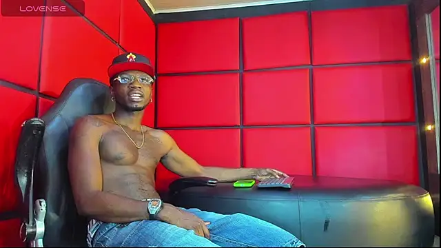 Snapshot of Jeff_Black99 chatting on February 2026 04:13:02 AM Jeff Black99 online show from February 2026 04:13:02 AM