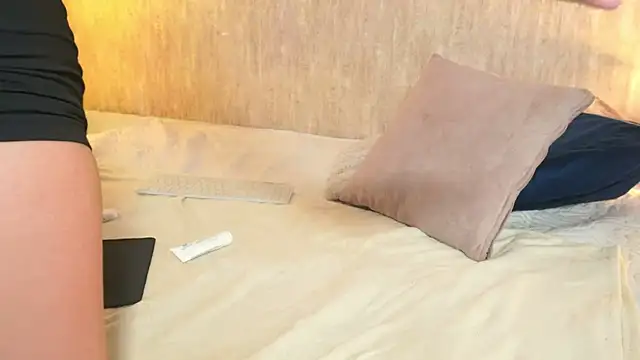 IvySanders online show from May 2026 04:41:02 AM