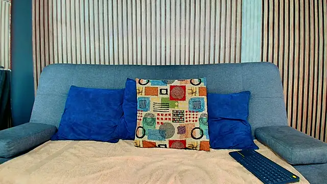 Vans Ross online show from February 2026 07:15:01 PM