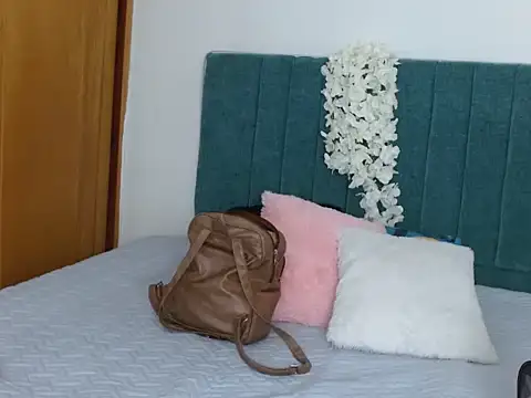 Snapshot of carolinacrus02 chatting on January 2026 06:55:02 PM carolinacrus02 online show from January 2026 06:55:02 PM