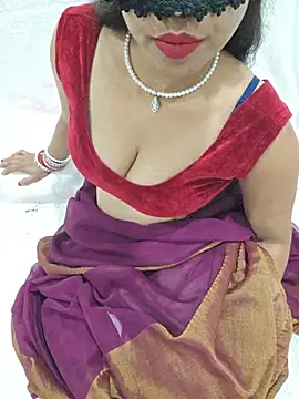 Snapshot of VikasViralStudios chatting on June 2026 07:02:01 AM VikasViralStudios online show from June 2026 07:02:01 AM