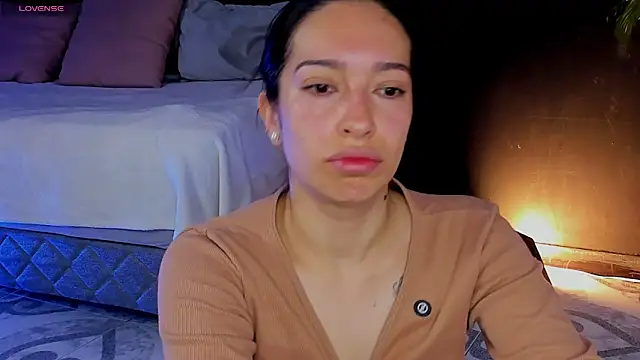 Noaah25  online show from March 2026 03:34:02 AM