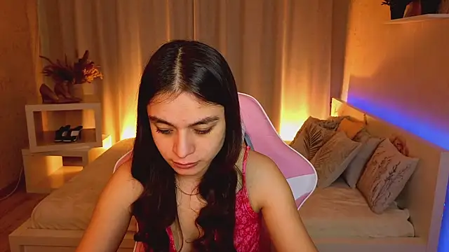 Kim Bless online show from April 2026 02:06:01 AM