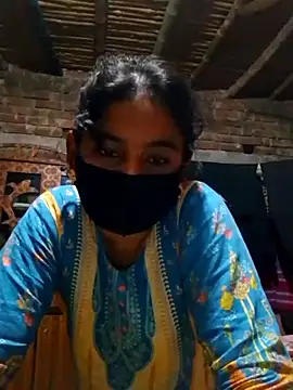 Hot Sweeti online show from March 2026 04:02:01 PM