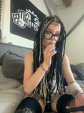 Snapshot of demonLamia chatting on June 2026 01:24:02 PM demonLamia online show from June 2026 01:24:02 PM