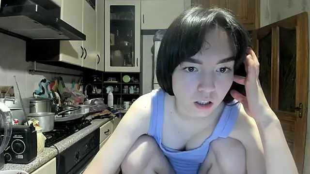 Snapshot of Kiticat chatting on March 2026 06:47:01 PM Kiticat online show from March 2026 06:47:01 PM