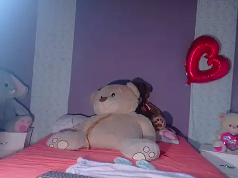 Snapshot of PaulinaWilliams chatting on February 2026 06:26:01 PM PaulinaWilliams online show from February 2026 06:26:01 PM