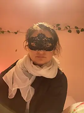 Leonoraaa online show from January 2026 12:47:02 AM