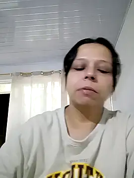 Snapshot of RossyAlvarez chatting on July 2026 01:58:33 AM RossyAlvarez online show from July 2026 01:58:33 AM