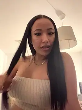 Snapshot of KianaSoraya chatting on January 2026 08:56:01 PM KianaSoraya online show from January 2026 08:56:01 PM