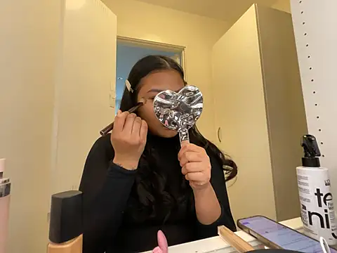 Snapshot of TitiTinyThai chatting on April 2026 03:23:01 PM TitiTinyThai online show from April 2026 03:23:01 PM