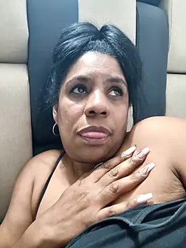 Snapshot of Zeyllyjhonson chatting on January 2026 11:47:02 PM Zeyllyjhonson online show from January 2026 11:47:02 PM