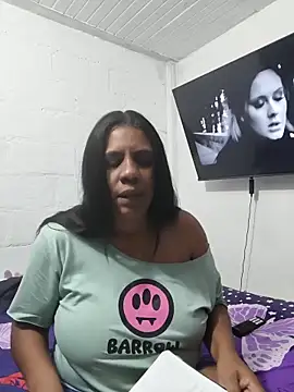 Snapshot of Zeyllyjhonson chatting on February 2026 01:34:02 PM Zeyllyjhonson online show from February 2026 01:34:02 PM