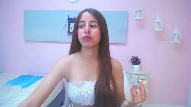 scarlett clyde online show from April 2026 12:17:02 PM