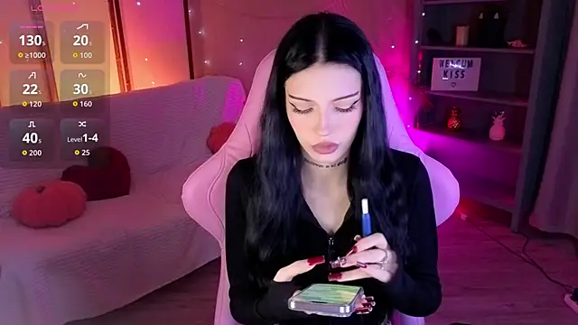 Snapshot of Kelly__Bunny chatting on April 2026 05:54:01 AM Kelly Bunny online show from April 2026 05:54:01 AM