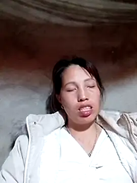 Gummiesu online show from April 2026 01:52:02 PM