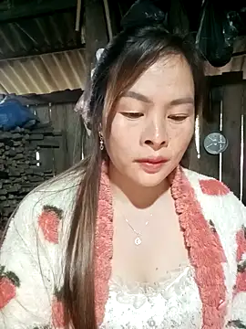 Snapshot of Bling_sexy chatting on January 2026 12:25:01 AM Bling sexy online show from January 2026 12:25:01 AM