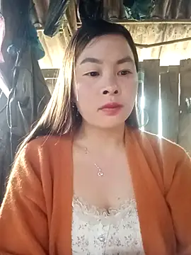 Snapshot of Bling_sexy chatting on February 2026 02:16:01 AM Bling sexy online show from February 2026 02:16:01 AM